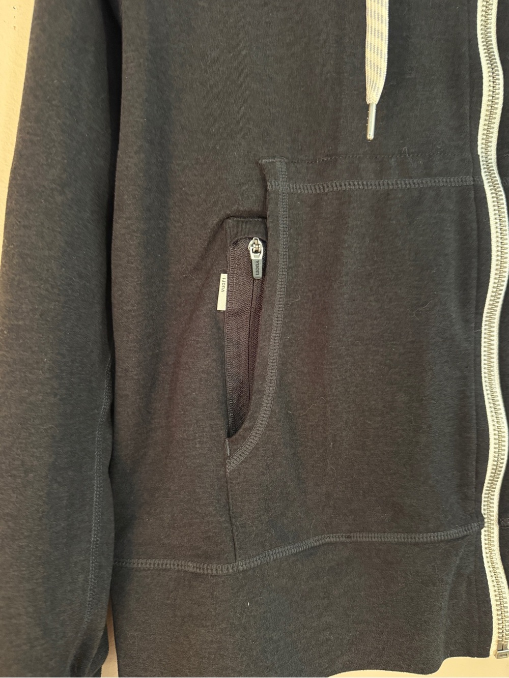 Vuori Halo Performance Hoodie 2.0 Small Black - Picture 6 of 8